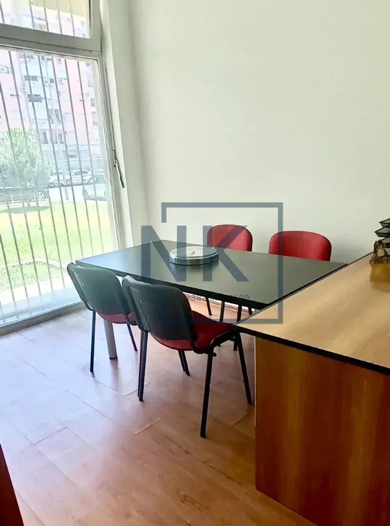 Rent, office space, 28m², Stari Aerodrom, Podgorica