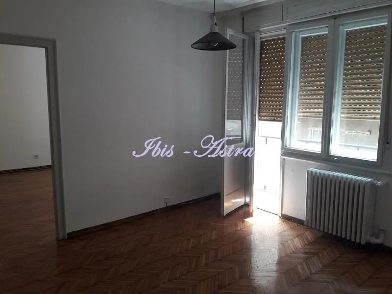 Rent, three bedroom apartment, 70m², Stari Grad, Beograd