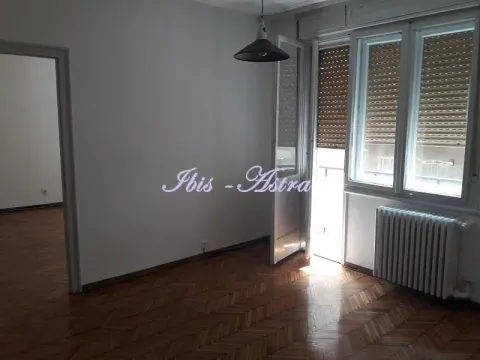 Izdavanje, trosoban stan, 70m², Stari Grad, Beograd - image 12