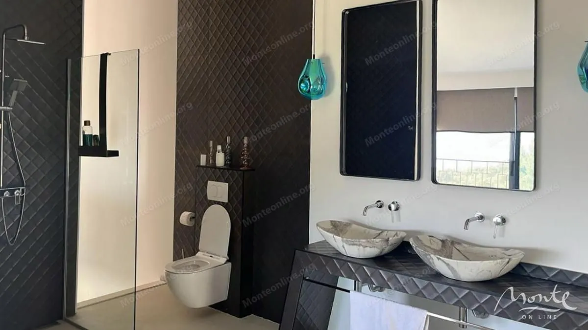 Sale, house, 257m², Kuljače, Budva