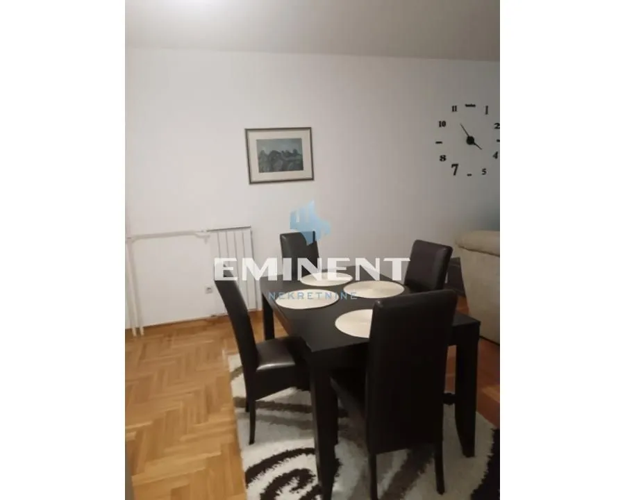 Izdavanje, dvosoban stan, 67m², Novi Beograd Blok 22, Novi Beograd Sve Podlokacije