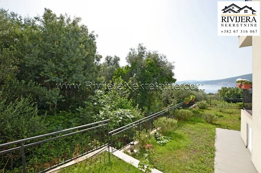 Prodaja, dvosoban stan, 70m², Baošići, Herceg Novi