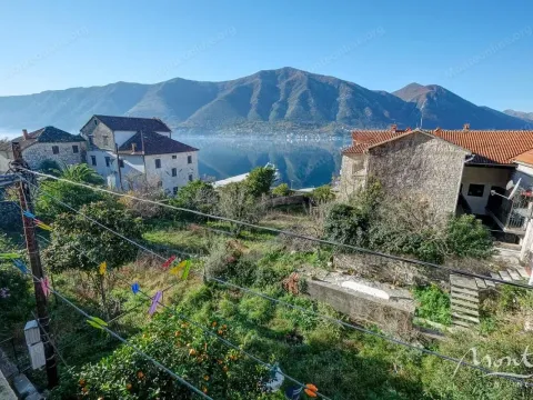 Sale, house, 219m², Dobrota, Kotor - image 33