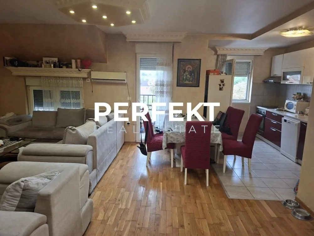 Prodaja, trosoban stan, 64m², Kotež 1, Pančevo