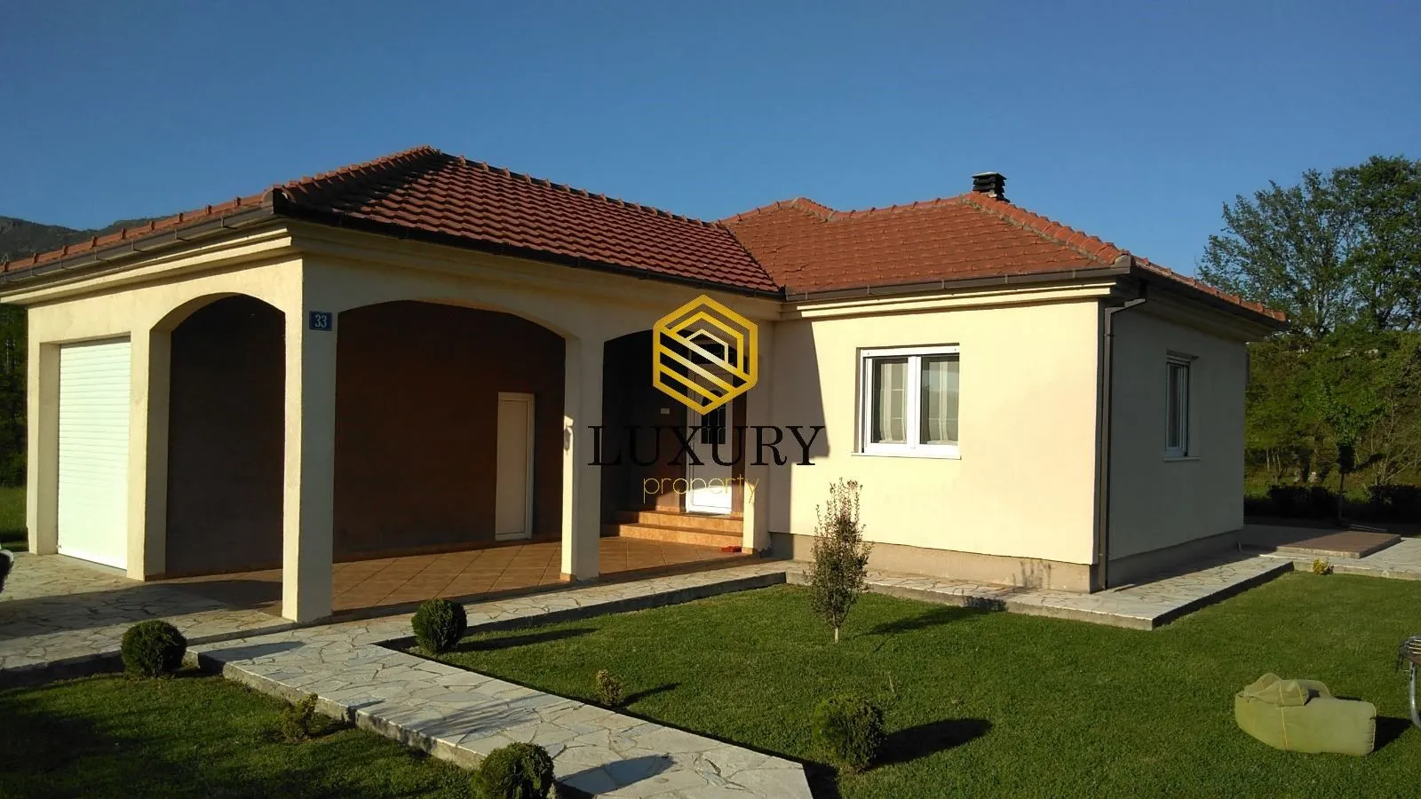 Prodaja, kuća, 150m², Pričelje, Podgorica