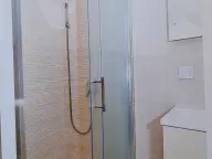 Izdavanje, kuća, 180m², Kalimanj, Tivat - image 5