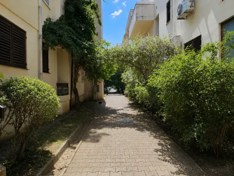 Rent, two bedroom apartment, 52m², Dubovica, Budva - image 19