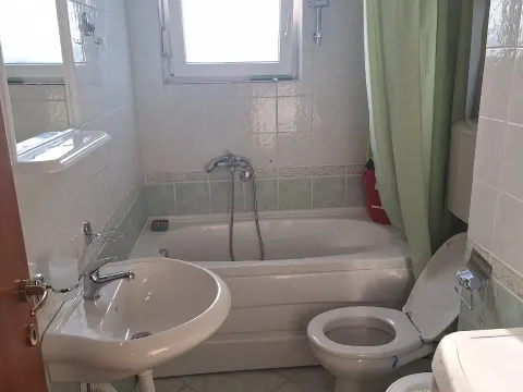 Rent, two bedroom apartment, 45m², Pobrežje, Podgorica - image 13