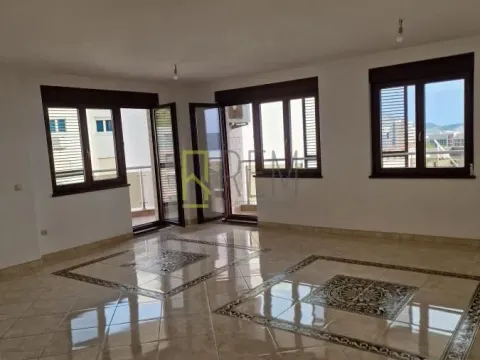 Prodaja, dvosoban stan, 120m², Bečići, Budva - image 3