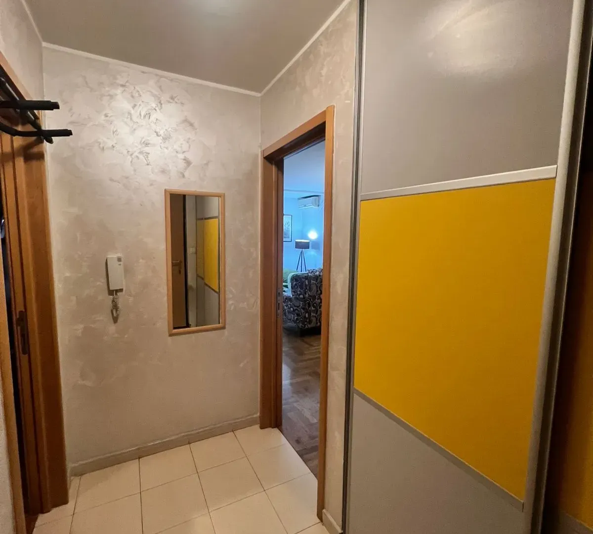 Prodaja, dvosoban stan, 70m², Stari Aerodrom, Podgorica