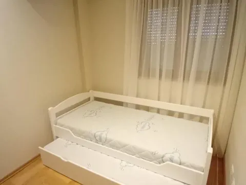 Rent, two bedroom apartment, 70m², Vezirov Most, Podgorica - image 11