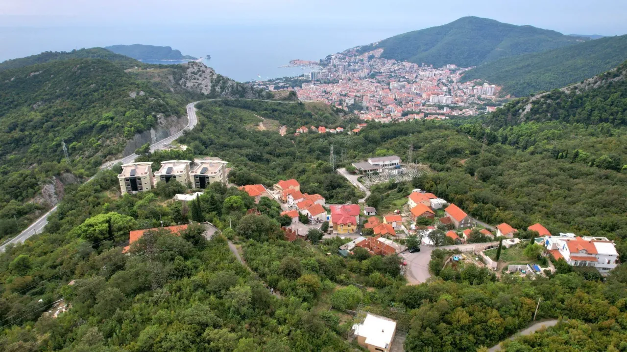 Sale, land lot, 2000m², Markovići, Budva