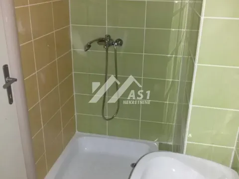 Izdavanje, jednosoban stan, 36m², Bulevar Evrope, Novi Sad Sve Podlokacije - image 8