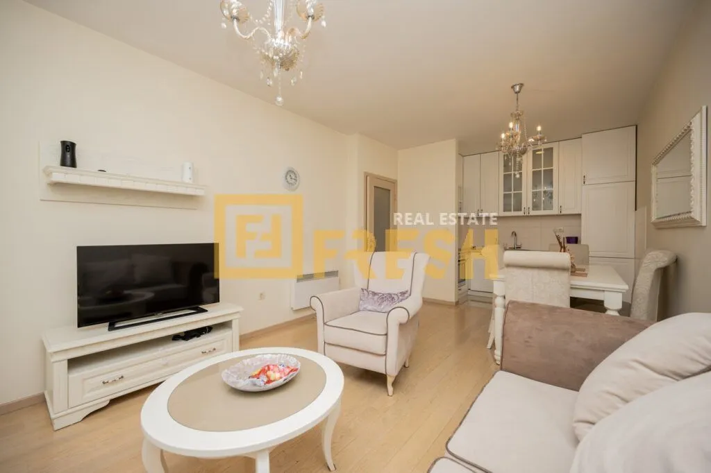 Izdavanje, jednosoban stan, 54m², City Kvart, Podgorica