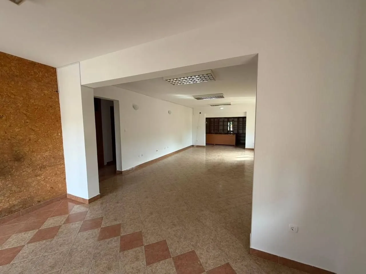 Rent, office space, 300m², Zabjelo, Podgorica