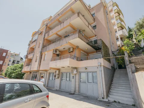 Sale, office space, 82m², Babin Do, Budva - image 18