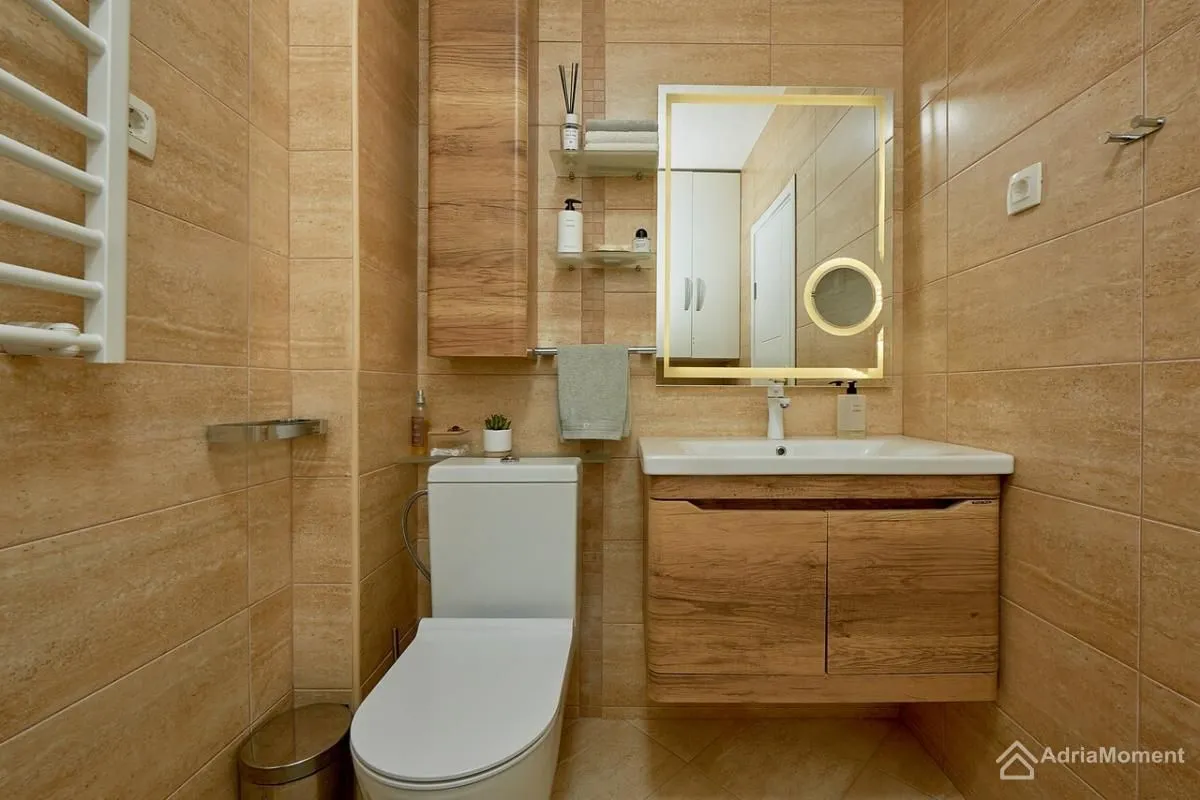 Sale, three bedroom apartment, 150m², Bečići, Budva