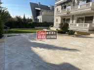 Izdavanje, kuća, 1400m², Savski Venac, Beograd - image 1