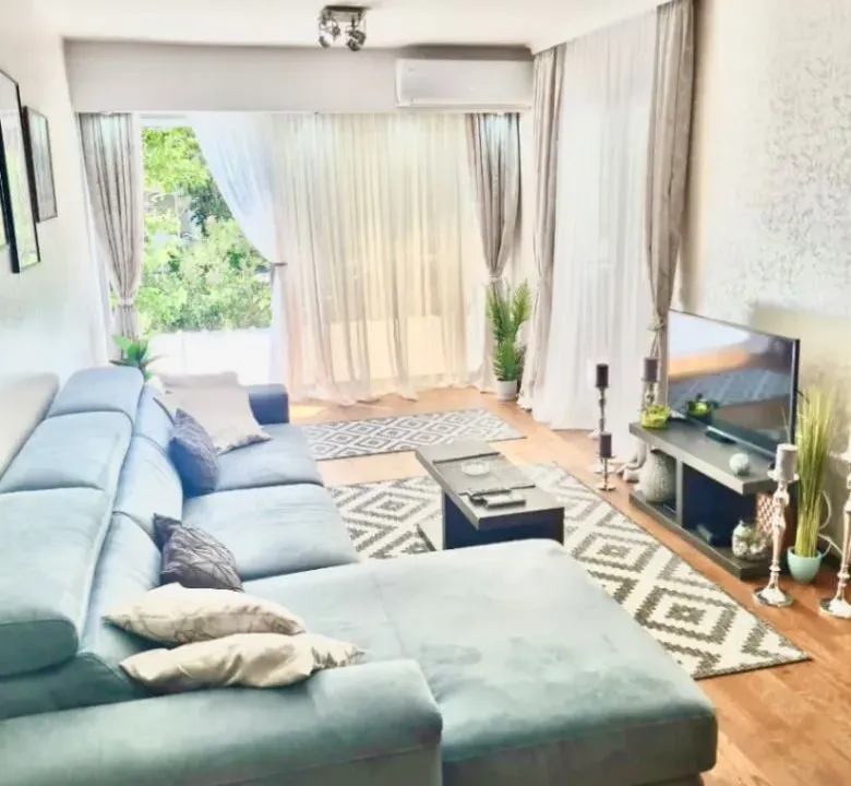 Prodaja, trosoban stan, 92m², Adok, Budva