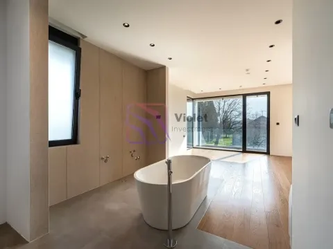 Rent, house, 262m², Gornja Gorica, Podgorica - image 14