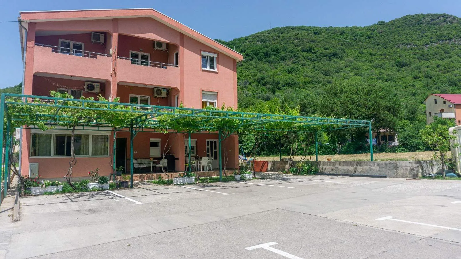 Prodaja, kuća, 700m², Lastva Grbaljska, Kotor