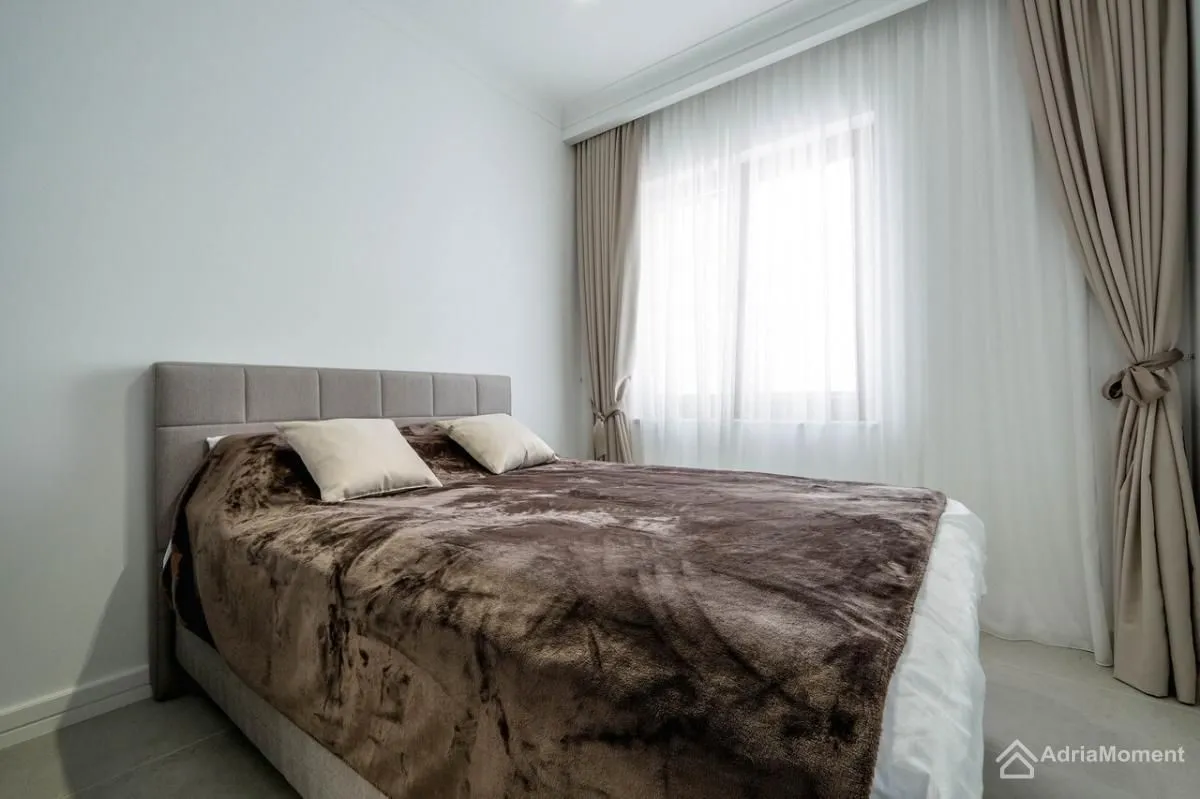 Prodaja, dvosoban stan, 87m², Bečići, Budva