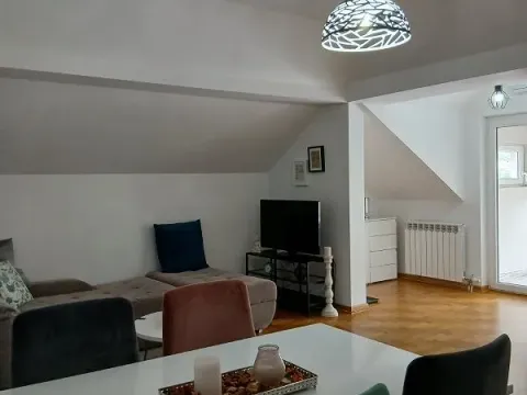 Izdavanje, dvosoban stan, 42m², Jajinci, Voždovac Sve Podlokacije - image 2
