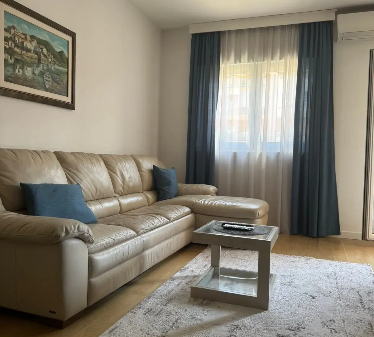 Izdavanje, jednosoban stan, 48m², City Kvart, Podgorica