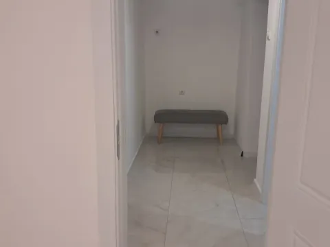 Izdavanje, poslovni prostor, 41m², Preko Morače, Podgorica - image 4