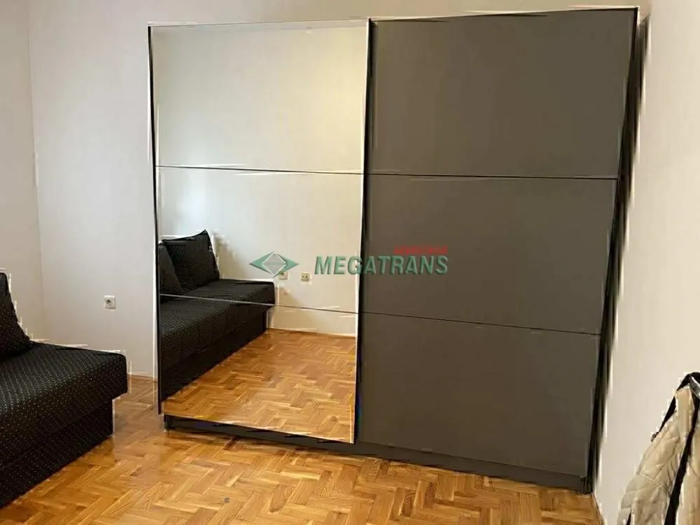 Izdavanje, dvosoban stan, 38m², Bulevar Evrope, Novi Sad Sve Podlokacije