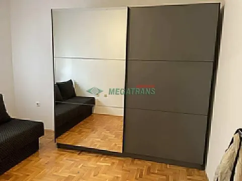 Izdavanje, dvosoban stan, 38m², Bulevar Evrope, Novi Sad Sve Podlokacije - image 8