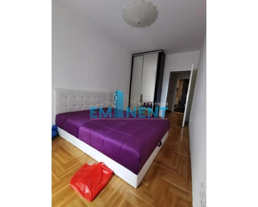 Izdavanje, dvosoban stan, 50m², Lion, Zvezdara Sve Podlokacije