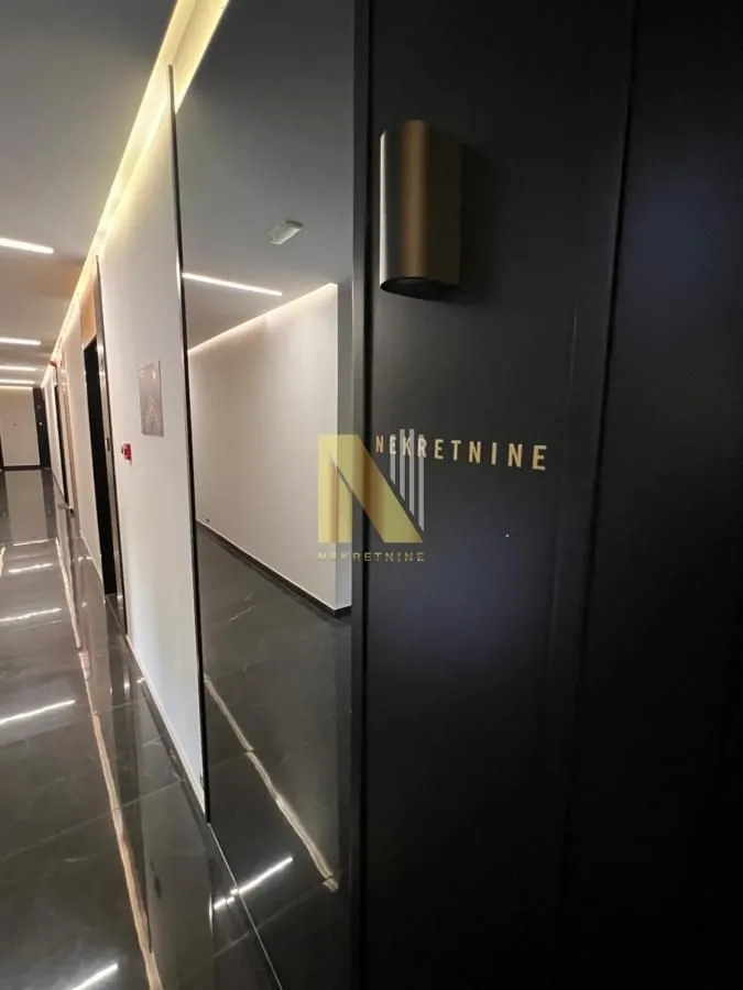 Prodaja, jednosoban stan, 42m², Bulevar Evrope, Novi Sad Sve Podlokacije