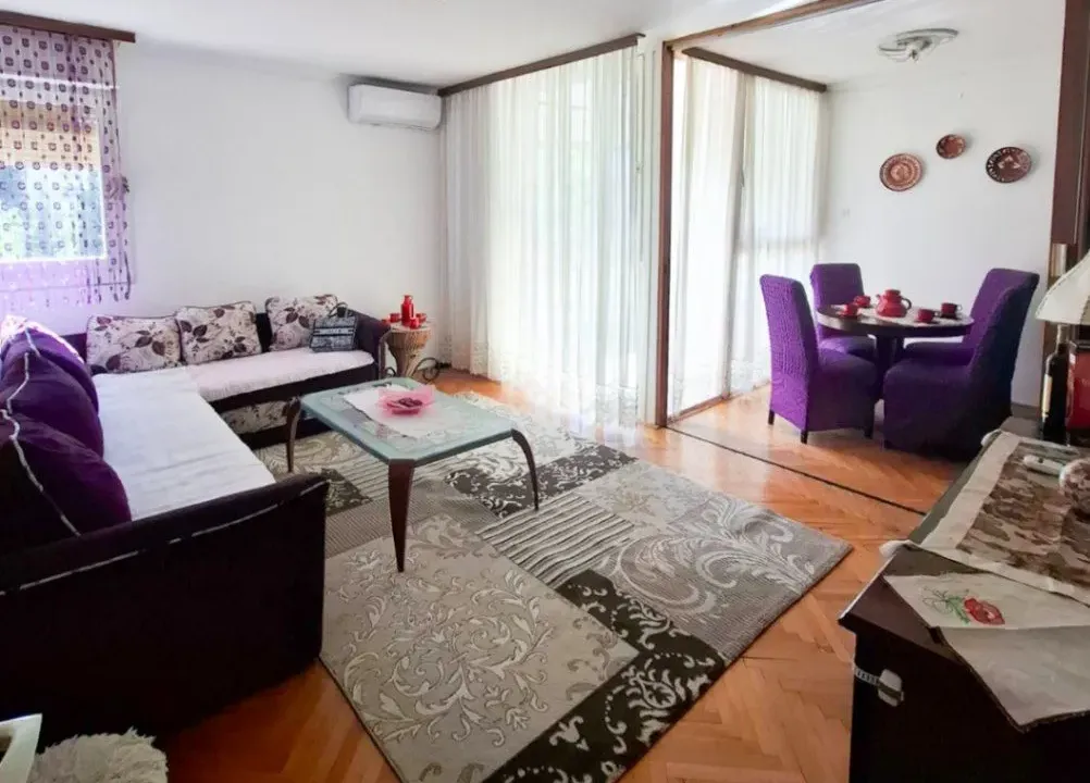 Rent, two bedroom apartment, 85m², Blok 5, Podgorica