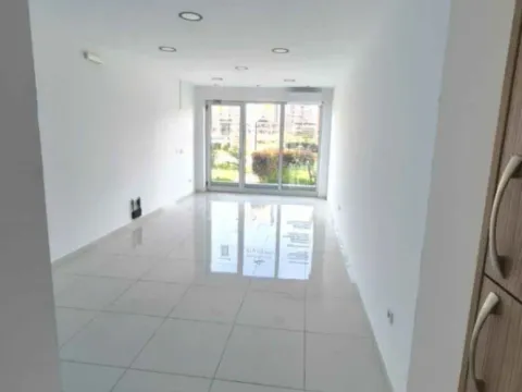 Izdavanje, poslovni prostor, 190m², City Kvart, Podgorica - image 5