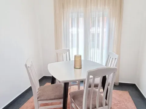 Izdavanje, jednosoban stan, 37m², Lastva Grbaljska, Kotor - image 16