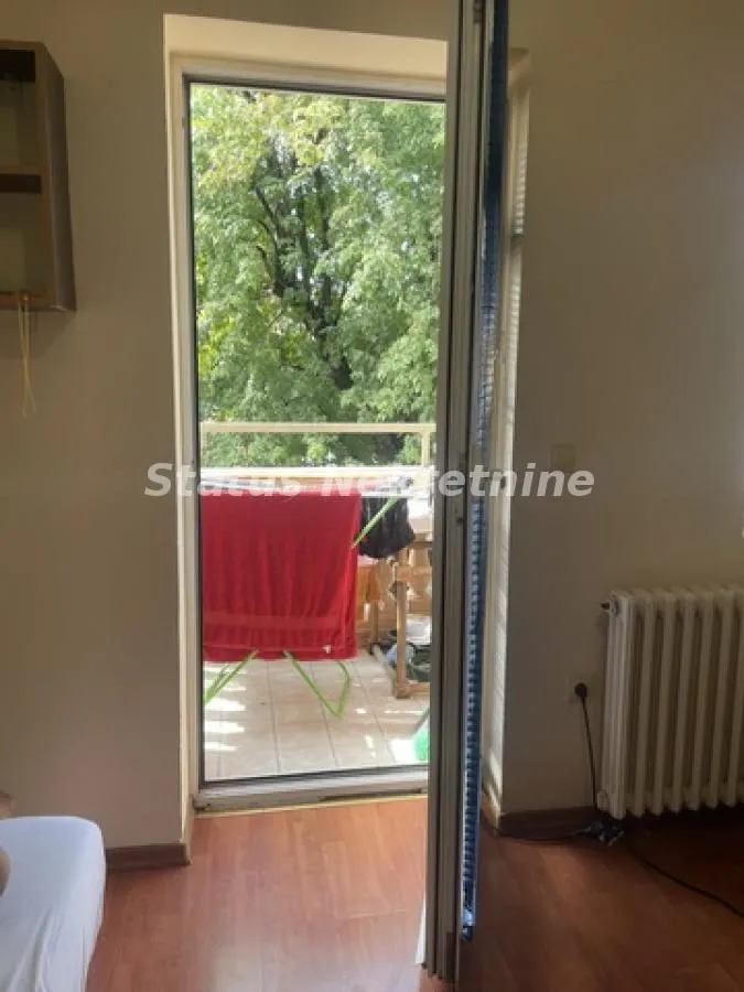 Izdavanje, garsonjera, 30m², Centar, Novi Sad