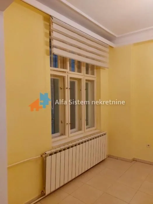 Rent, three bedroom apartment, 70m², Stari Grad, Beograd