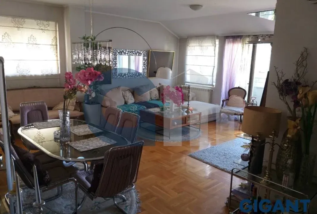 Prodaja, trosoban stan, 85m², Šumice, Beograd