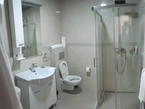 Izdavanje, dvosoban stan, 95m², Donja Lastva, Tivat - image 10