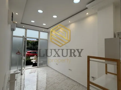 Rent, office space, 18m², 1 maj, Podgorica - image 6