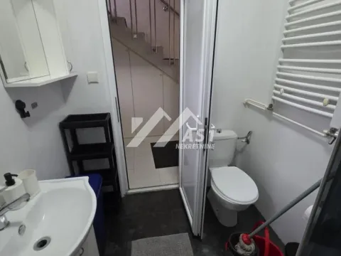 Izdavanje, kuća, 300m², Petrovaradin, Novi Sad - image 7