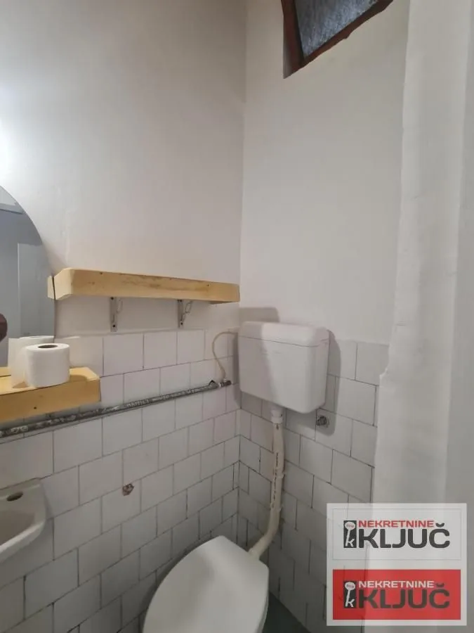 Prodaja, dvosoban stan, 37m², Podbara, Novi Sad Sve Podlokacije