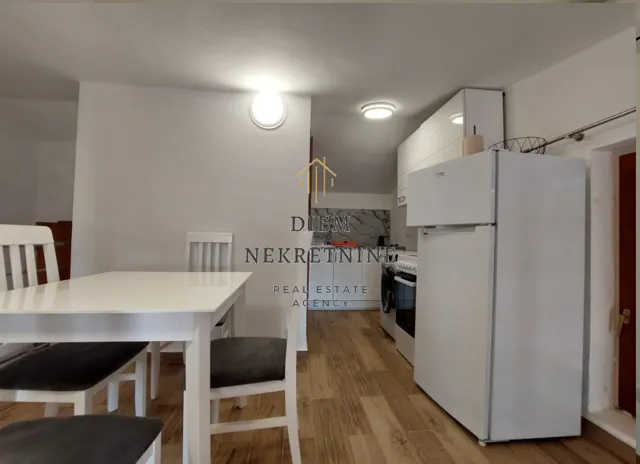 Rent, studio apartment, 35m², Kavač, Kotor