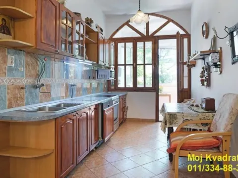 Sale, three bedroom apartment, 105m², Stari Grad, Beograd - image 10
