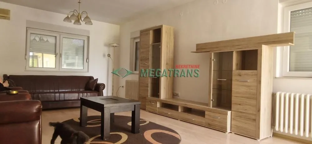 Rent, house, 220m², Petrovaradin, Novi Sad