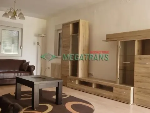 Izdavanje, kuća, 220m², Petrovaradin, Novi Sad - image 3