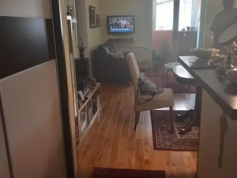 Prodaja, dvosoban stan, 50m², Zemun Gornji Grad, Zemun Sve Podlokacije - image 3