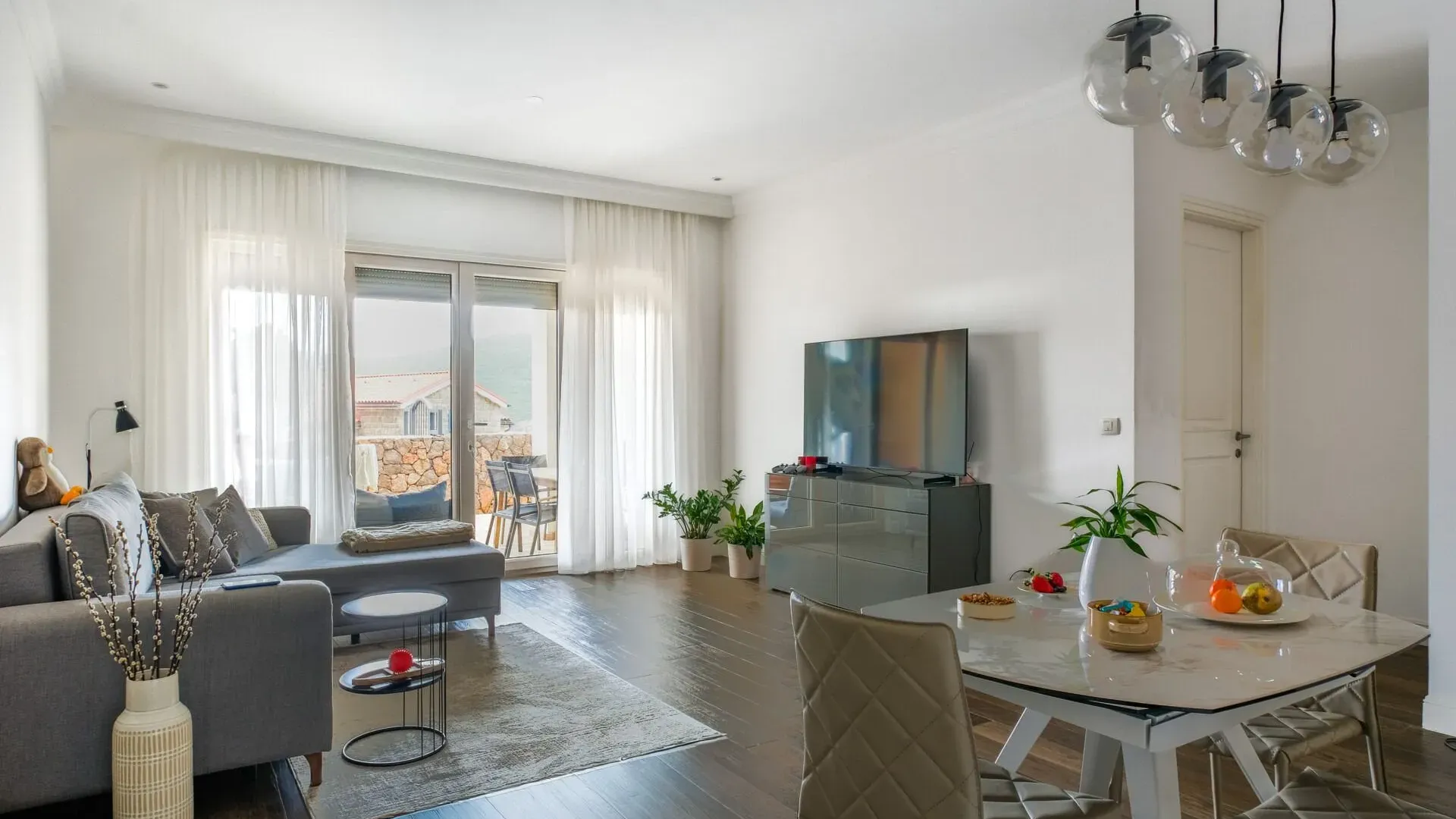 Prodaja, jednosoban stan, 90m², Luštica Bay, Tivat