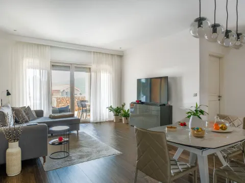 Prodaja, jednosoban stan, 90m², Luštica Bay, Tivat - image 8